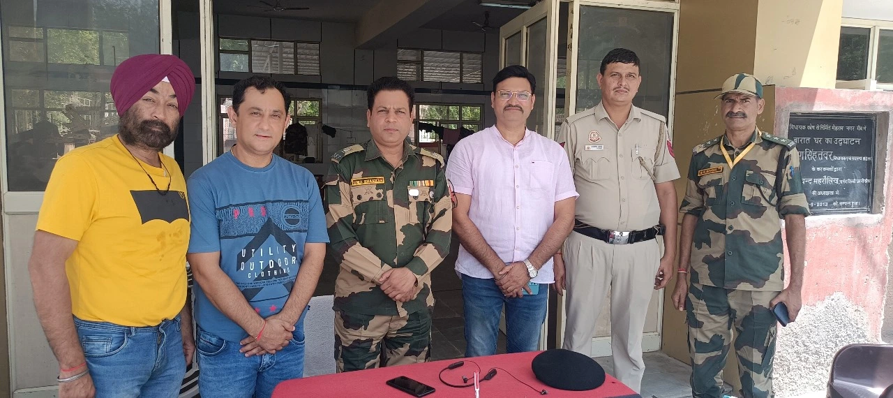 punjabi welfare trust seva with indian army jawans crpf